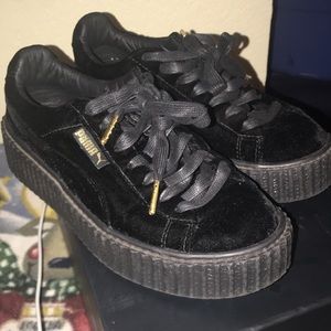 Rihanna February Pumas
